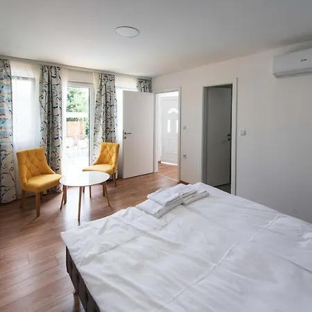 Garden Club Appartement *