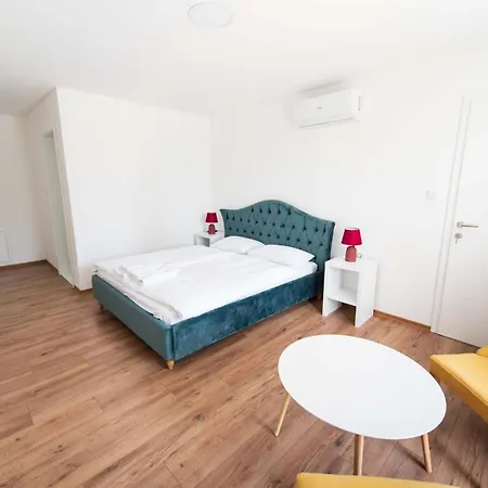 Appartement Garden Club *